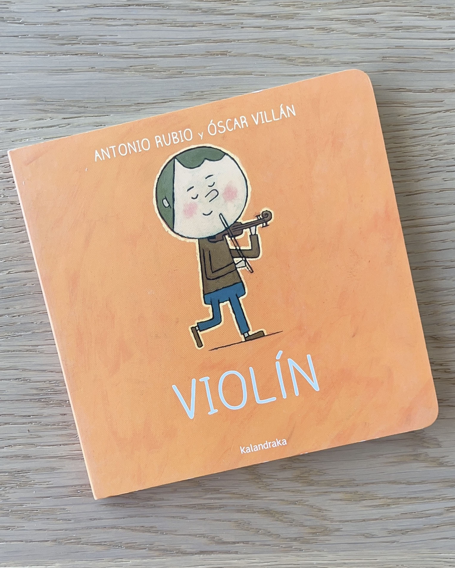 Violín